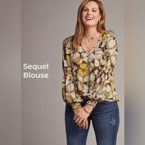CAbi floral print women’s top / blouse